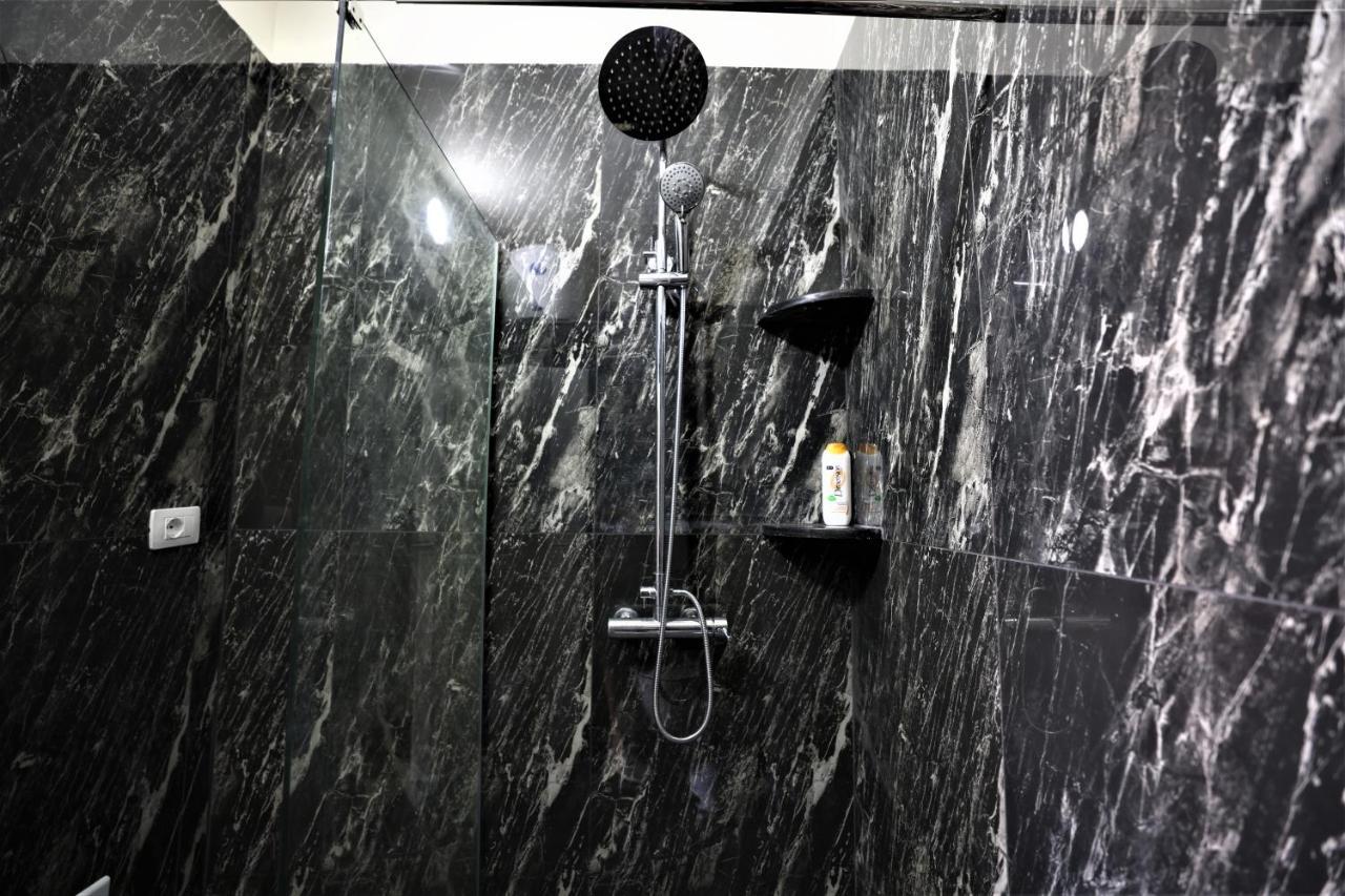 Stylish 1-Bedroom In Tirana #2 Екстериор снимка